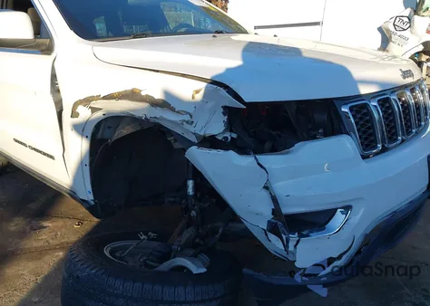 2020 Jeep Grand Cherokee Laredo E 4X4 из США, поврежденный, VIN 1C4RJFAG9LC176440